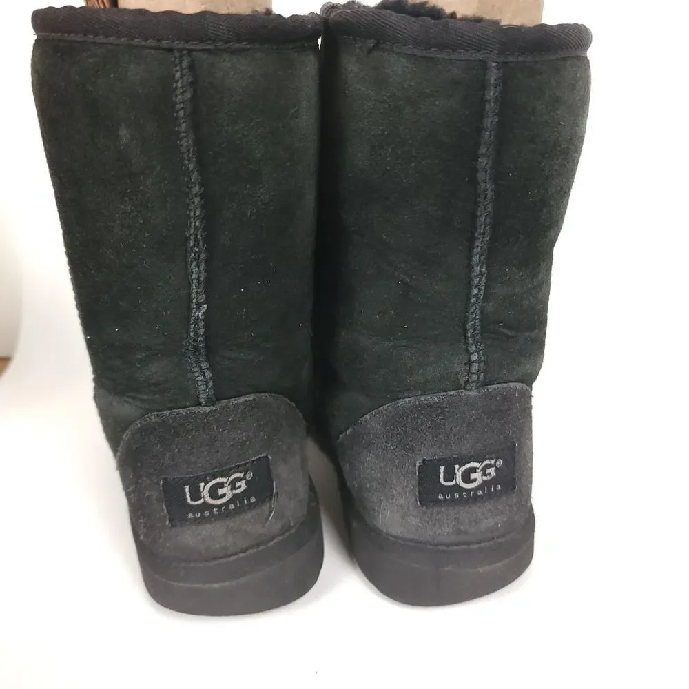 UGG Classic Women's Short II Boots 5251 Black Sheep Skin lamb shearling Size 5